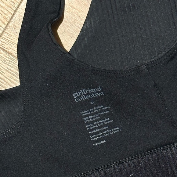 Girlfriend Collective Ribbed Compressive Sports Bra - Picture 3 of 3